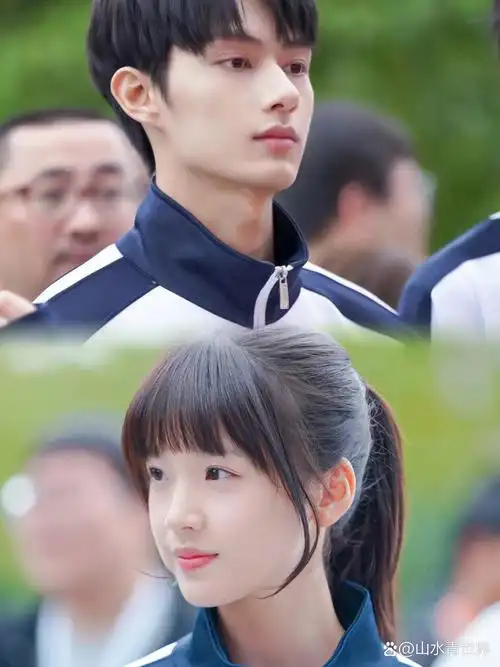 青梅竹马6015学霸74甜妹 又一部宝藏校园剧 :《独家童话》 :文