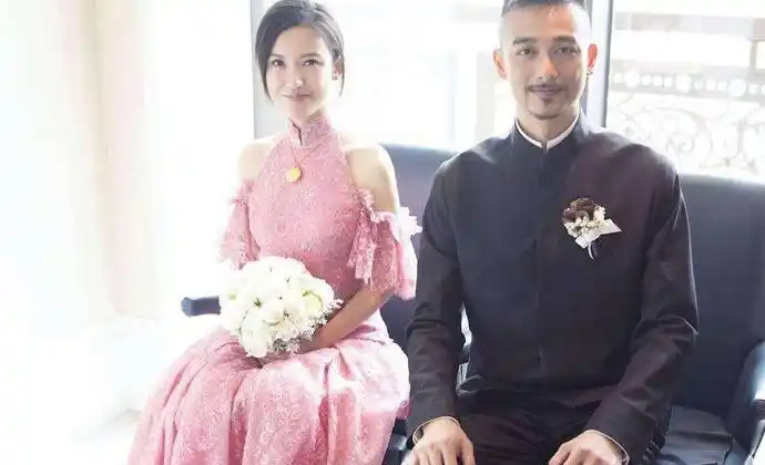 杨子姗老公吴中天家境曝光 女神牵手富二代浪漫婚礼引人羡