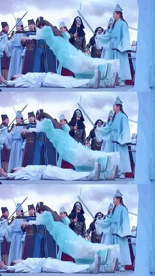 碧瑶用一层合欢铃,一层伤心花,为张小凡挡下了诛仙剑