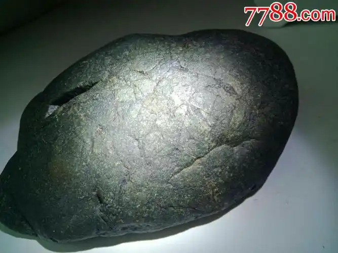 黑宝绿陨石(无磁)