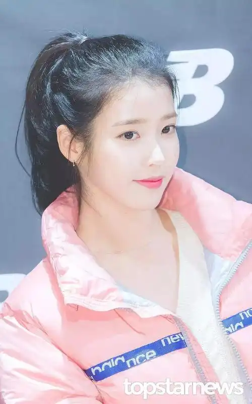 八字刘海怎么绑头发("空气坠"扎法) 留八字刘海怎么绑头发 - 八字排盘