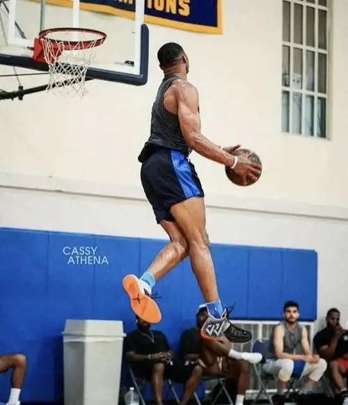 为什么说威少是 nba 史上一号位身体素质最好的?