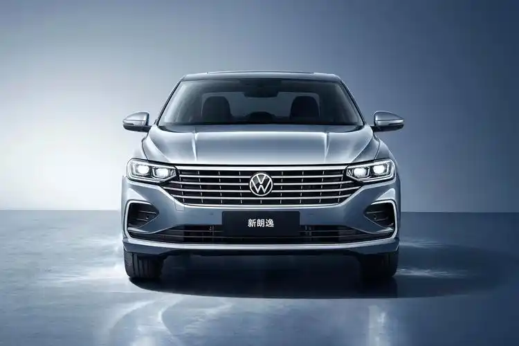 上汽大众新款朗逸正式上市,两套外观设计,售价12.09-15.09万元