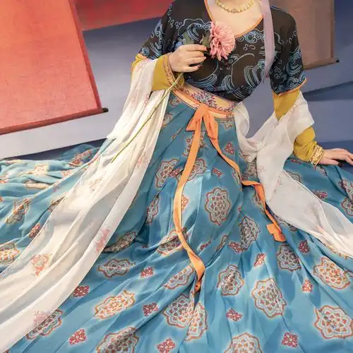 稚子歌 璃烬 坦领半臂唐制绣花印花襦裙齐腰一片式下裙原创汉服女