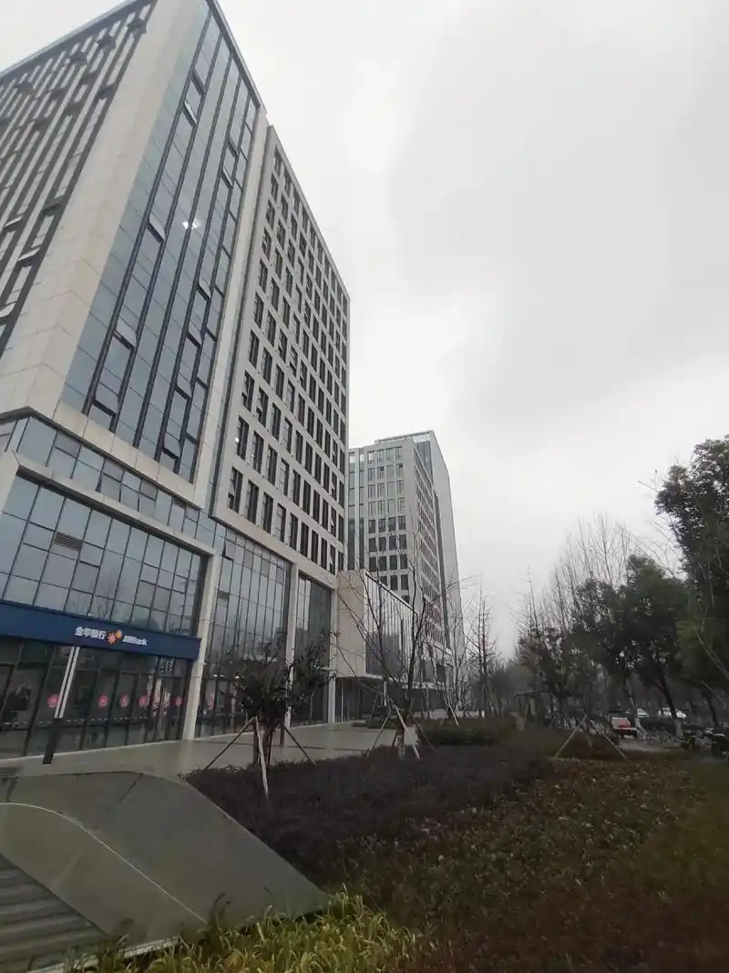 杭州市拱墅区地铁口大型办公写字楼招租