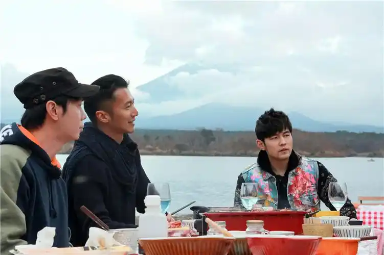 《周游记》周杰伦,谢霆锋东京合体将迎"魔幻美味"之旅