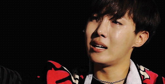 来自我是金泰亨的阔腿裤 - 微博