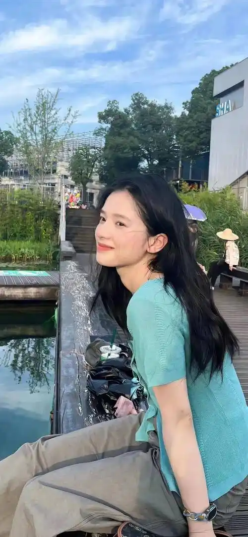 壁纸高级感ins风锁屏壁纸