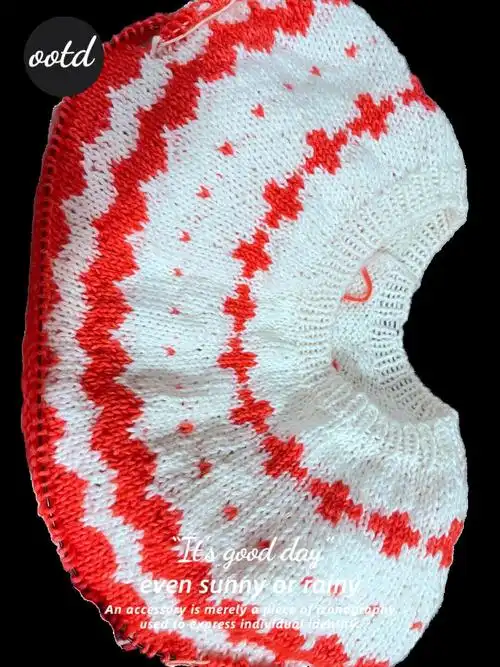 提花女童圆肩毛衣