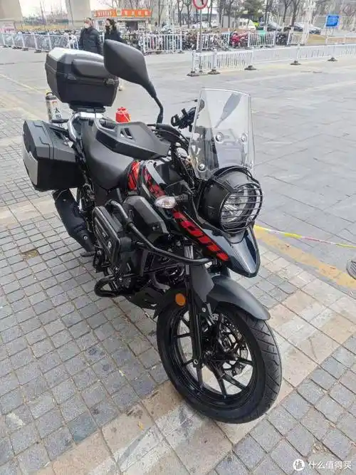 小摩托的二三事 篇一:骑了一年的入门级adv 铃木dl250