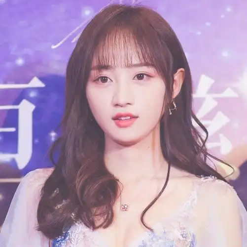 女生头像黄婷婷