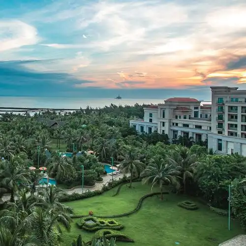 2晚海口香格里拉大酒店双人行政礼遇每日300元餐饮额畅泡温泉