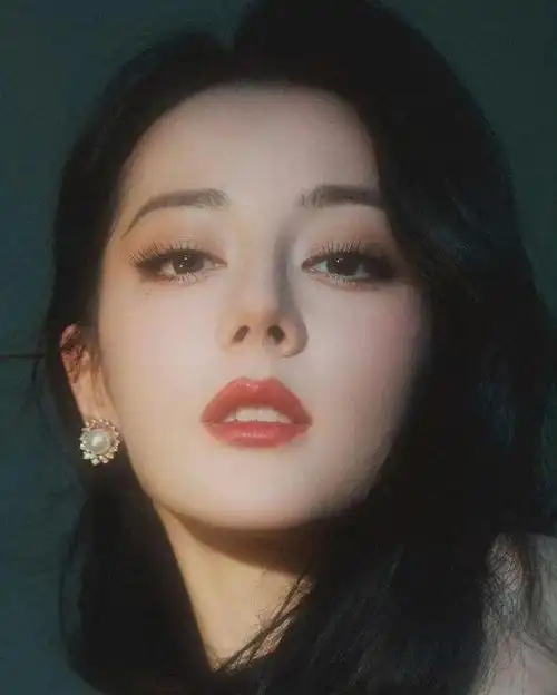 浓颜化妆难来看看迪丽热巴的妆容思路