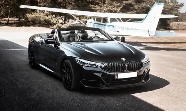 全新宝马8系敞篷版海外实车