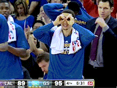 动图-库里这个卖萌可还行?