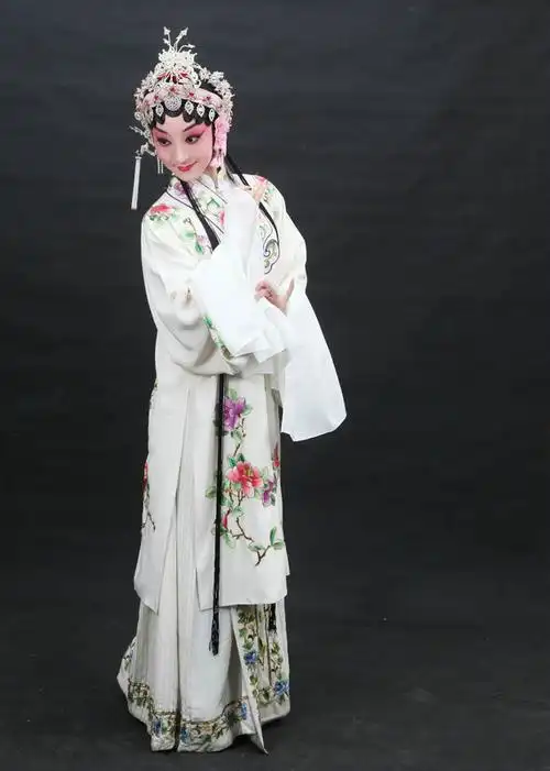 2016青春领袖候选人17号由腾腾