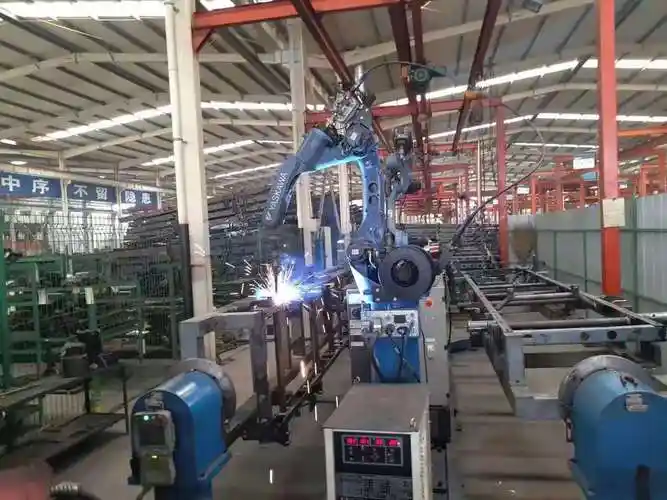 顾名思义,激光焊接机是焊接激光材料的机器,又称激光焊接机,镭射焊机.