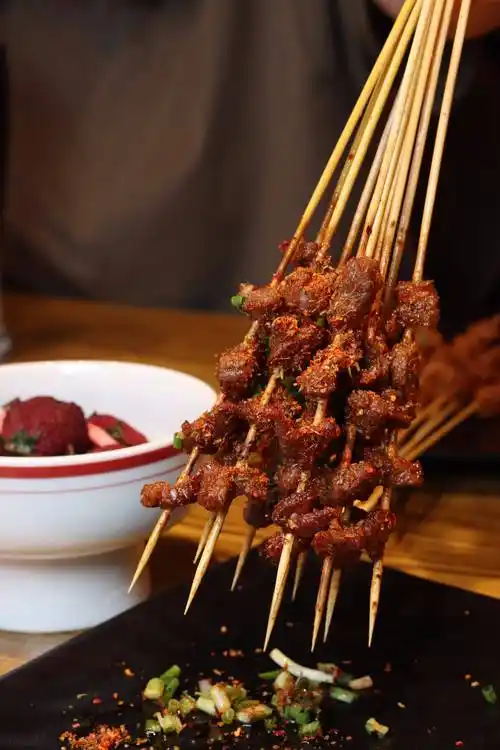 也枭体委烧烤会跨界的夜宵丨星餐厅