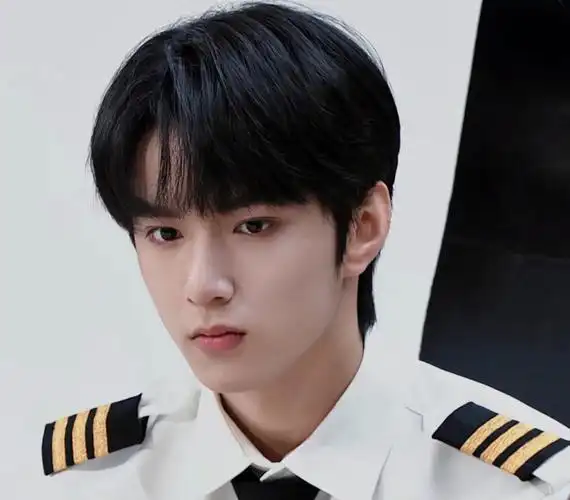 tnt时代少年团刘耀文 #刘耀文 #头像 #爱豆安利  #安利帅哥  #帅哥