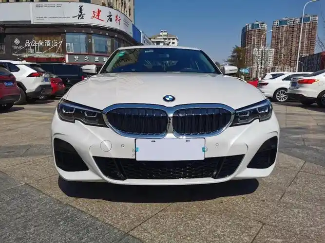 宿迁2020年6月宝马宝马3系2020款320lim运动套装白色手自一体