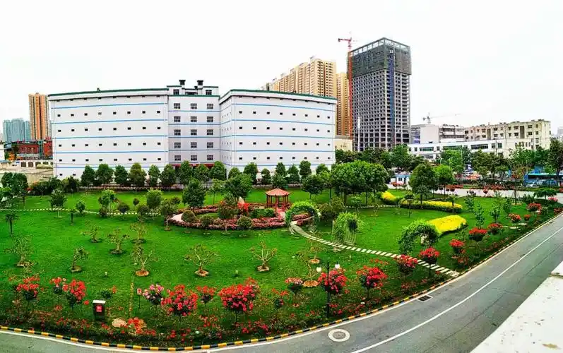 魅力新南烟"花园式工厂"