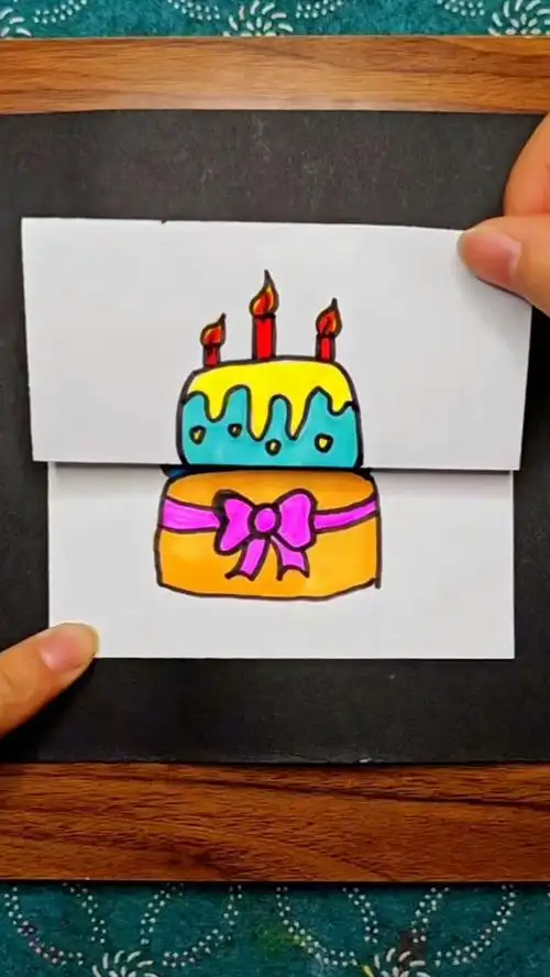 小鸡的生日蛋糕简笔画