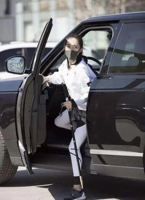 世界上最普通的路虎多少钱一辆路虎揽胜行政报价