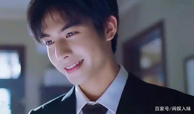 以家人之名,凌霄与李尖尖在一起,让我想起了当年的陈婷与凌和平