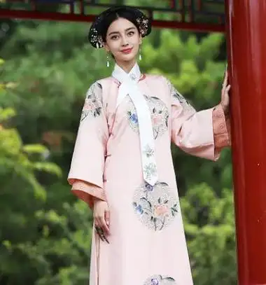 《遇见天坛》官宣新剧照,瞬间就被杨颖的清宫戏造型给美到了