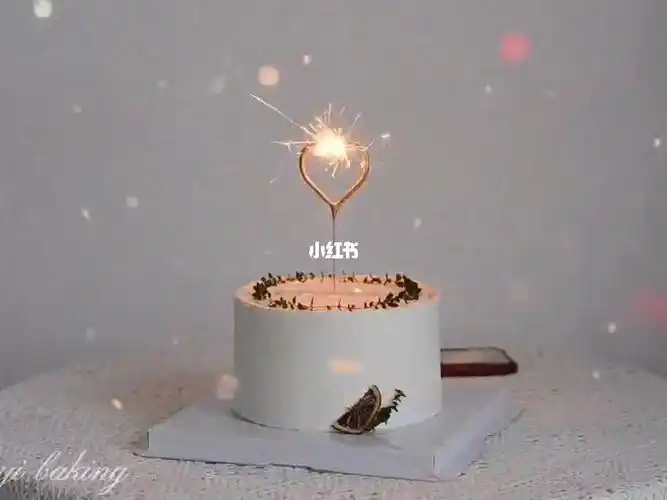 仙女棒生日蛋糕烟花