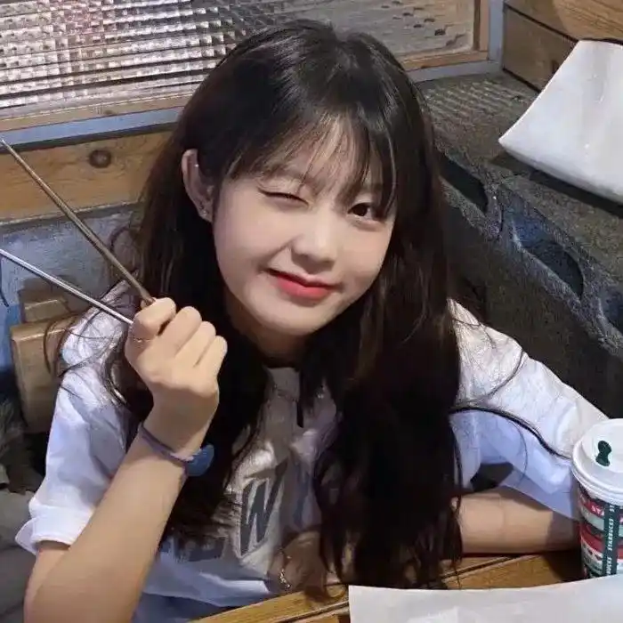 头像女生普通人普通生活普通过