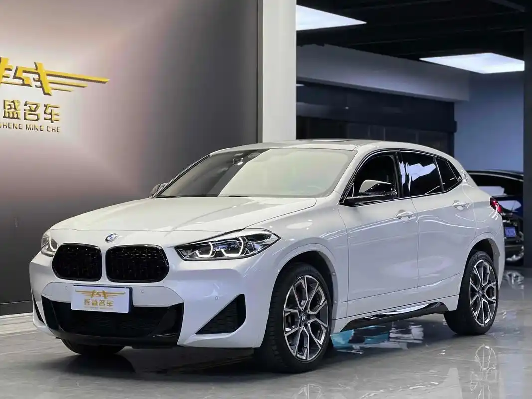 21款宝马x2 耀夜版 仅16.9万90.