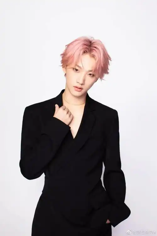 胡烨韬你要的帅跟我太违和