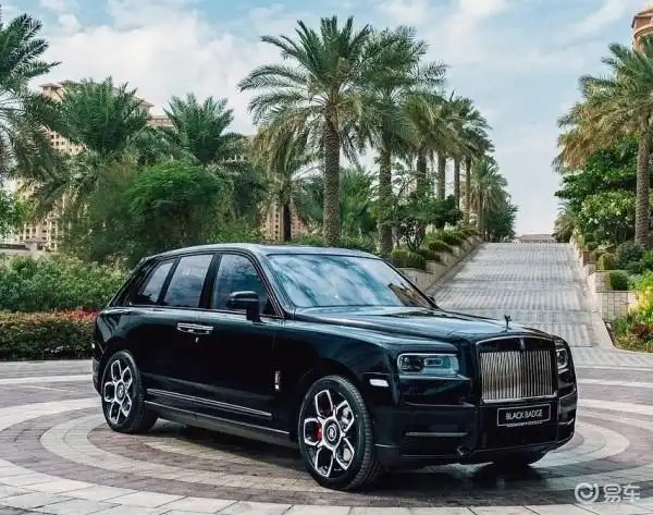 库里南升级_刹车卡钳_内饰