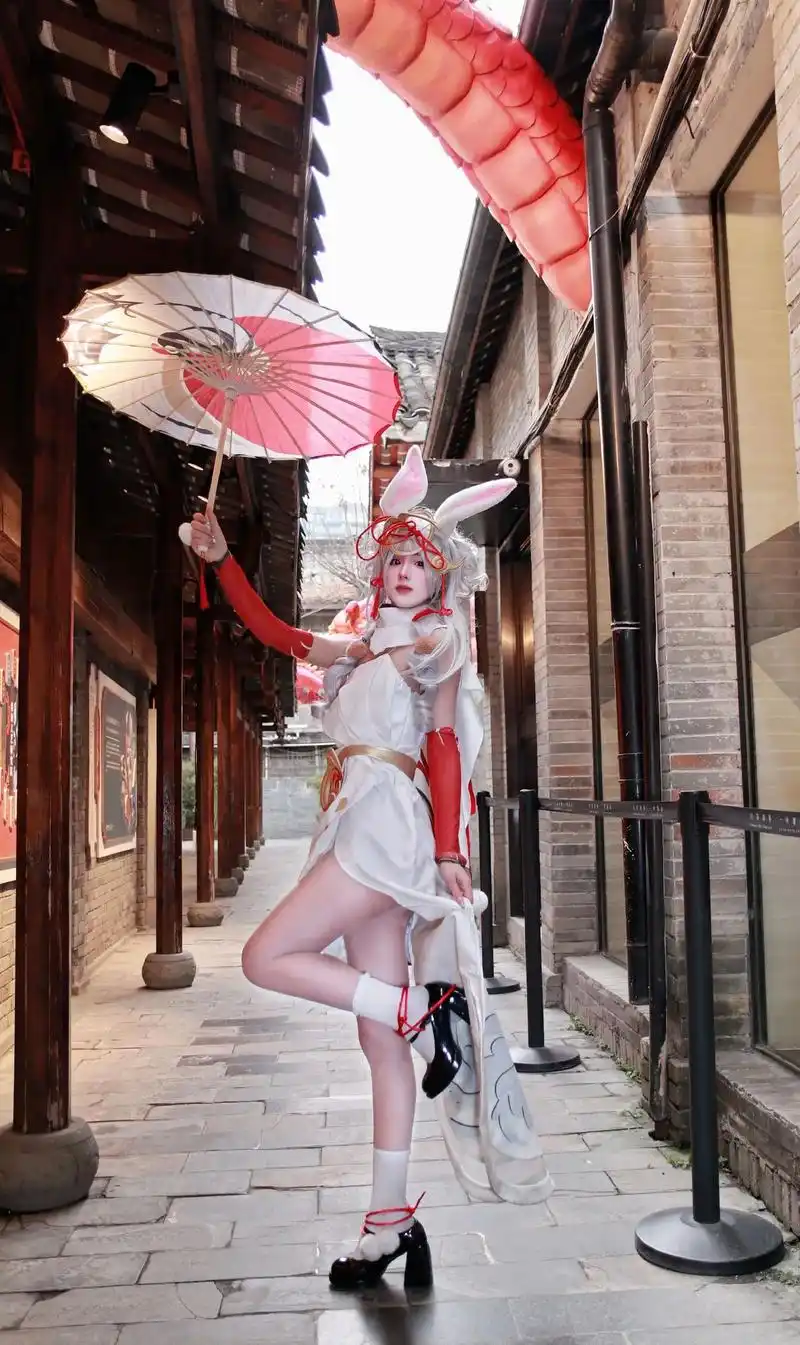 【王者荣耀】公孙离 祈雪灵祝 cos.歌谣说,天上白鹤落一羽 - 抖音