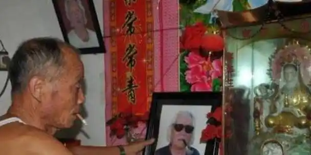 安徽男子10岁时被父亲抛弃,63年后见到"亲弟",原来是明星成龙_房道龙