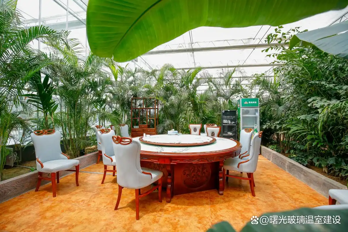 建设玻璃温室大棚生态餐厅