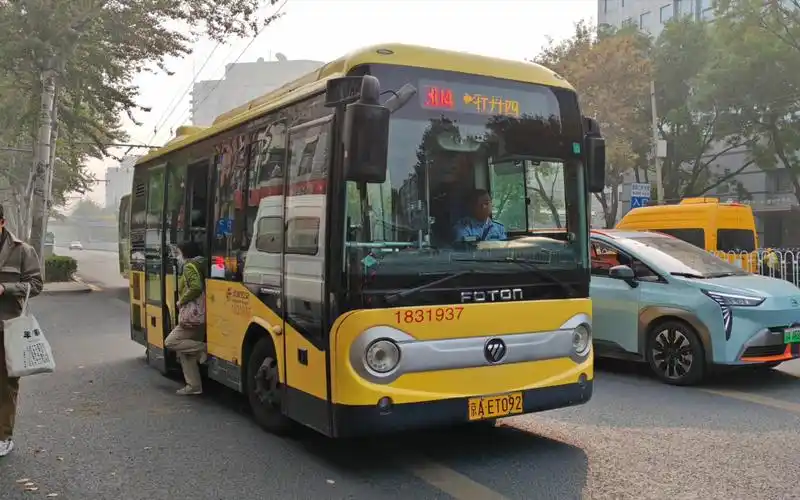 全国最小的混动巴士!北京公交 bj6680shevca 运行实录