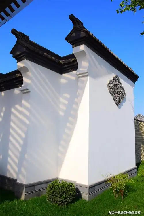 唯美的中国风仿古建筑,围墙配砖雕,让您品味中式的美