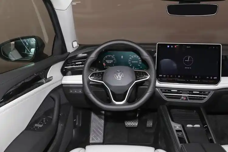 全新一代大众迈腾6月上市,还能打吗?