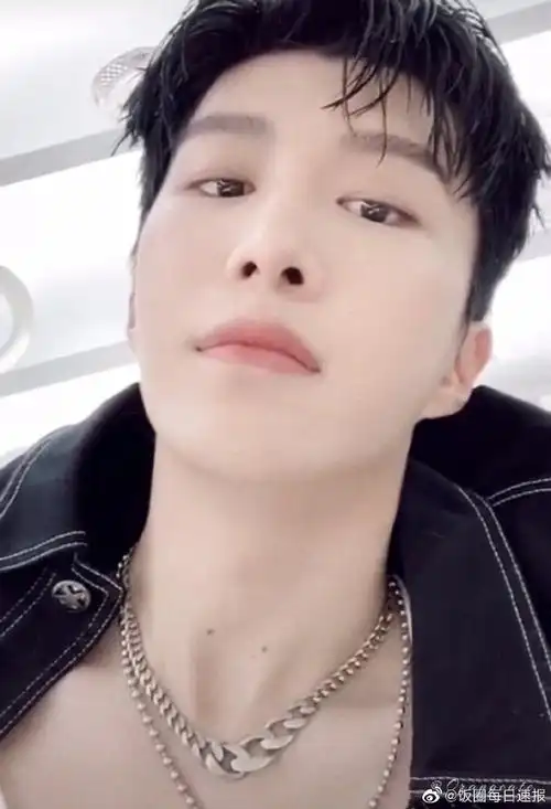 范丞丞超话#锁骨可以养鱼的明星#大家想看那就来看吧,直接可以在丞丞