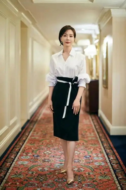 44岁陈数最美图,44岁陈数近照气质惊艳