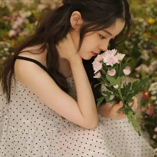 欧阳娜娜│超级温柔可爱的娜比可甜可盐头像壁纸背景