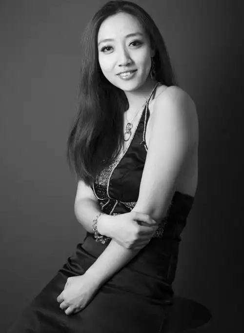 中央歌剧院女中音歌唱家李楠