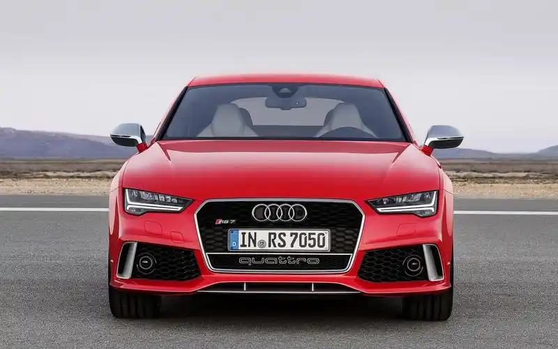 com为你搜集整理提供的精美壁纸,如果你对该款奥迪汽车心动不已,那么