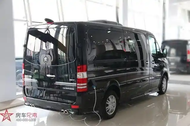 房车兄弟奔驰斯宾特a1 5.9米豪华九座商务车
