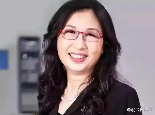 孟军有几段婚史(孟军离婚后再婚了吗)