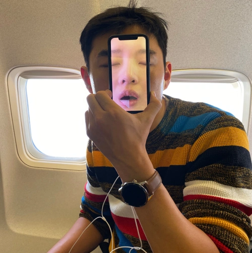 有种塑料兄弟叫黄子韬和王彦霖互晒丑照确定是男神