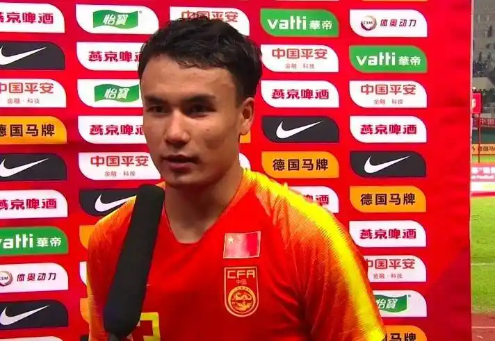 迪力穆拉提:我的特点是上下能力强;不管踢哪边都