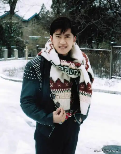 揭关铭个人资料背景照片及最新消息近况